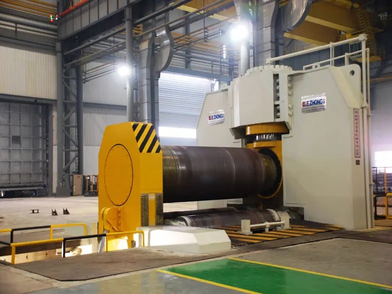 卷板機中的人機合作伙伴關(guān)系 卷板機中的人機合作伙伴關(guān)系